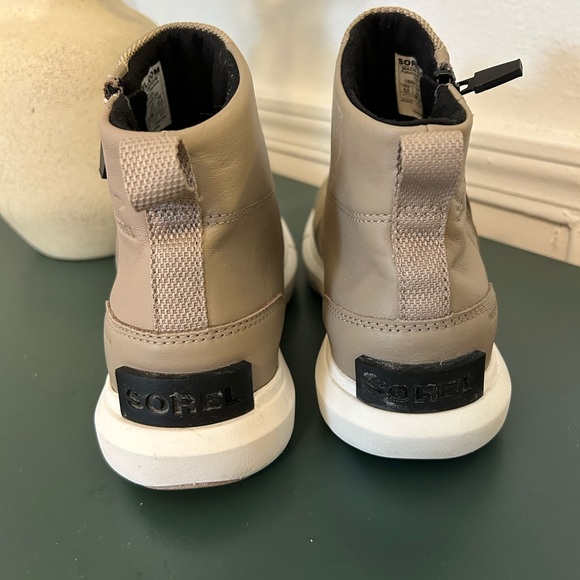 Sorel Women's Tan Ankle Boots - Picture 3 of 3